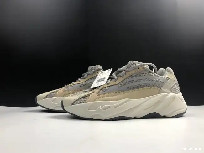 Cream Yeezy Adidas Cream 700 GY7924 Boost V2 0613